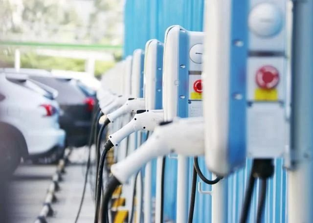 <b>布局充電樁散熱風扇多年，三巨電機助力新能源汽車充電樁建設</b>